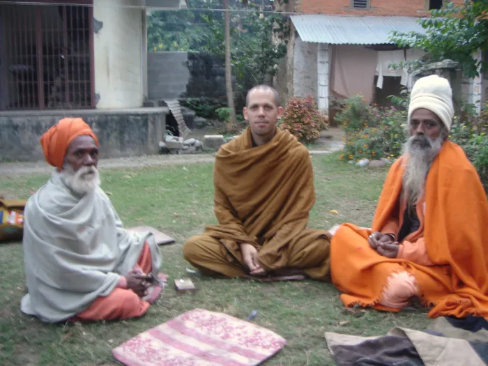 Drs. Ed Reuvers with 2 Indian monks